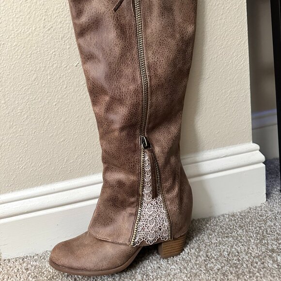 Not Rated Foldover Boots Brown & Lace - Picture 3 of 8